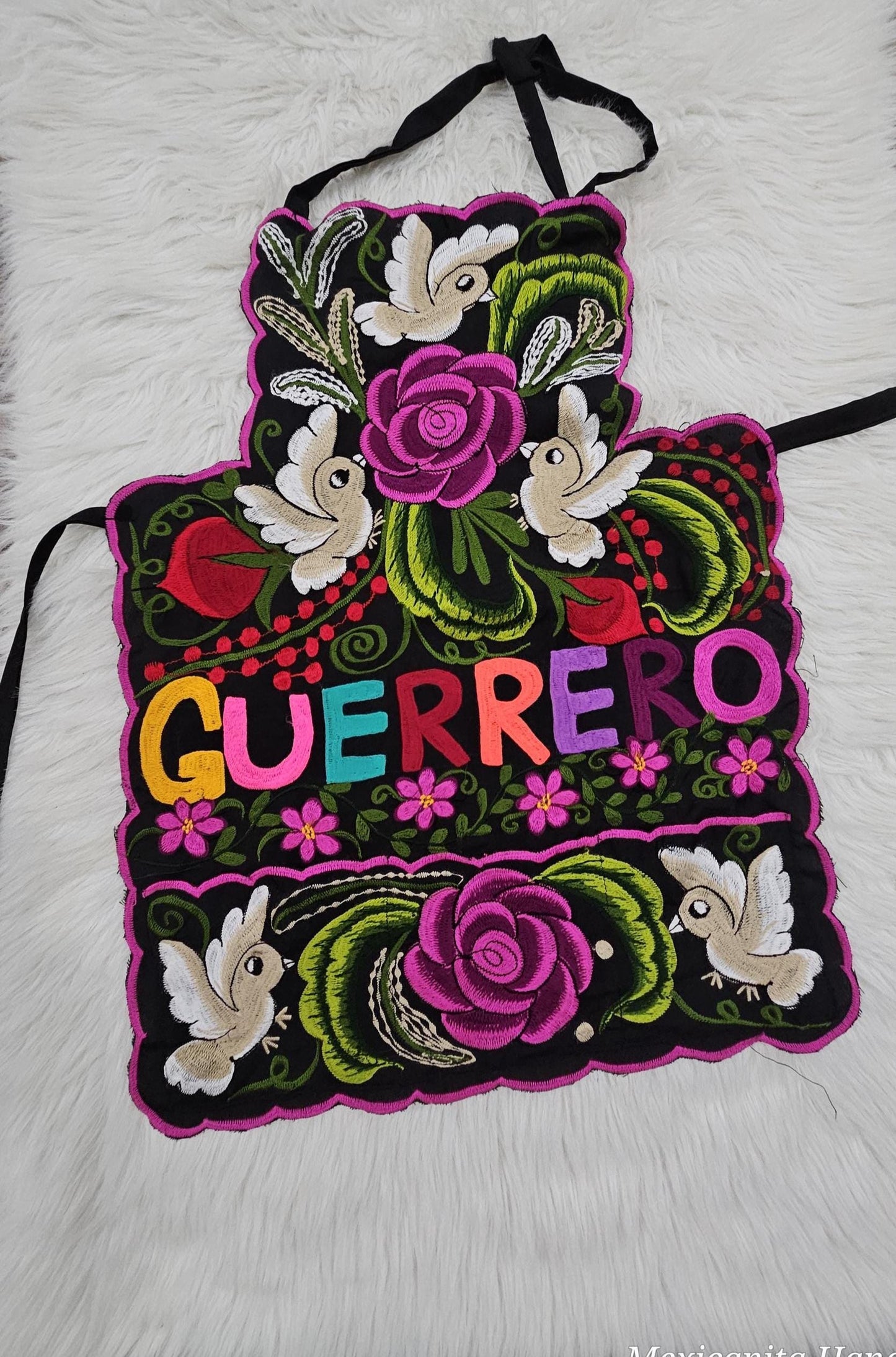 Mexican apron|| Floral apron|| Embroidered apron|| Gift for mom||Apron with pockets