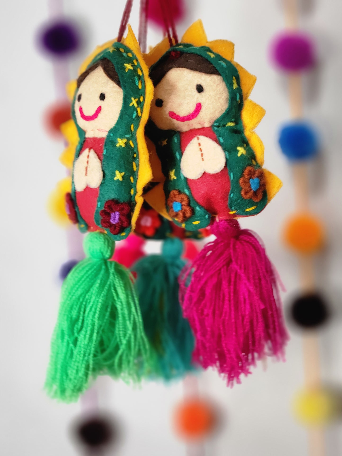 Virgencita colgante