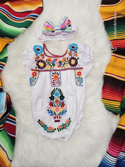 Traje mexicano para niña, fiesta mexicana de primer cumpleaños.