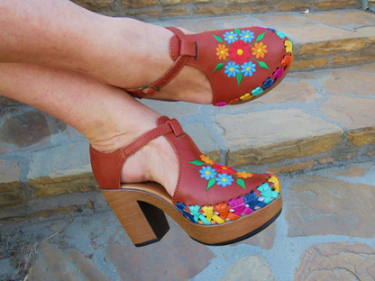 Sandalias de tacón las flores, sandalias de tacón para mujer.