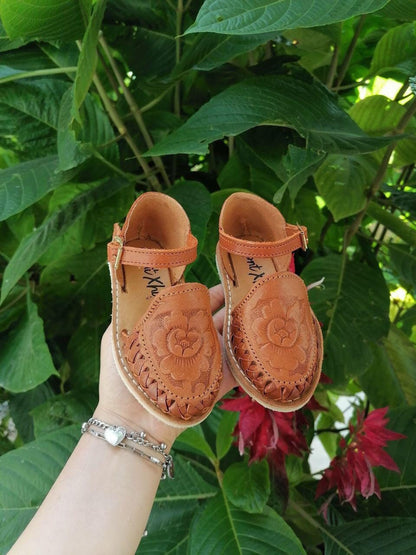 Eliza Babies and toddlers huaraches sandal/Huaraches para bebe//Girls shoes/Mexican huaraches for babies and toddlers//