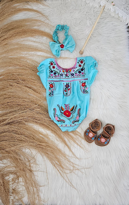 Baby girl outfit||Mexican baby onesie||Onesie and bow set||Baby shower gift||1st birthday outfit girls||Baby girl emboridered bodysuit