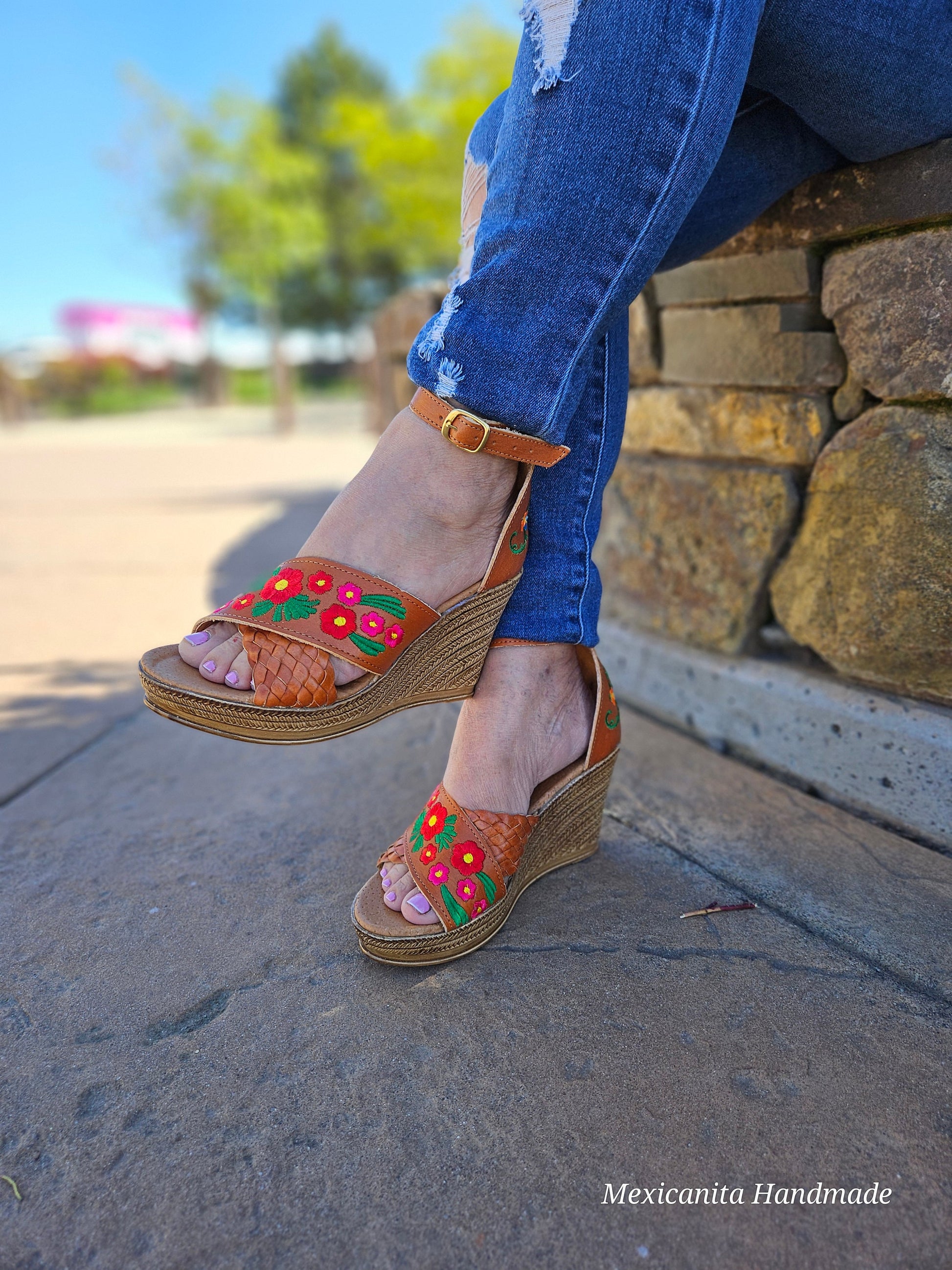 Mandys brown//Mexican huarache//Mexican wedge sandal//Mexican heels//Huarache mexicano//Mexican sandal//Open toe wedges//wide feet friendly