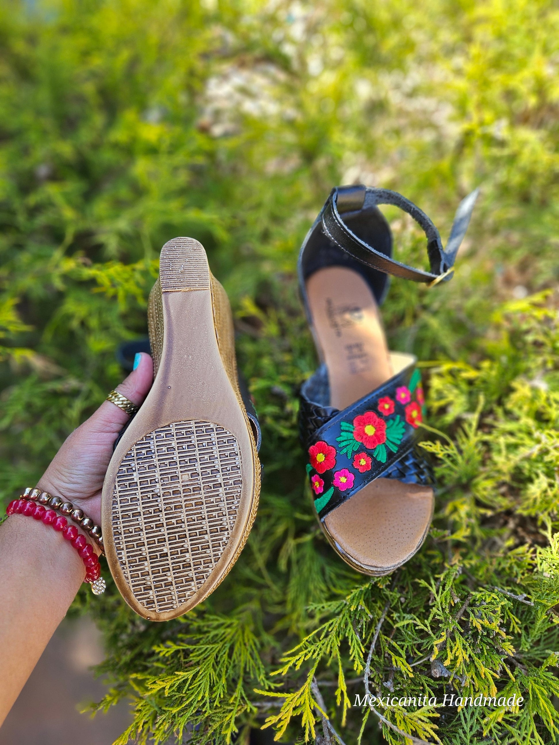 Mandys black//Mexican huarache//Mexican wedge sandal//Mexican heels//Huarache mexicano//Mexican sandal//Open toe wedges//wide feet friendly