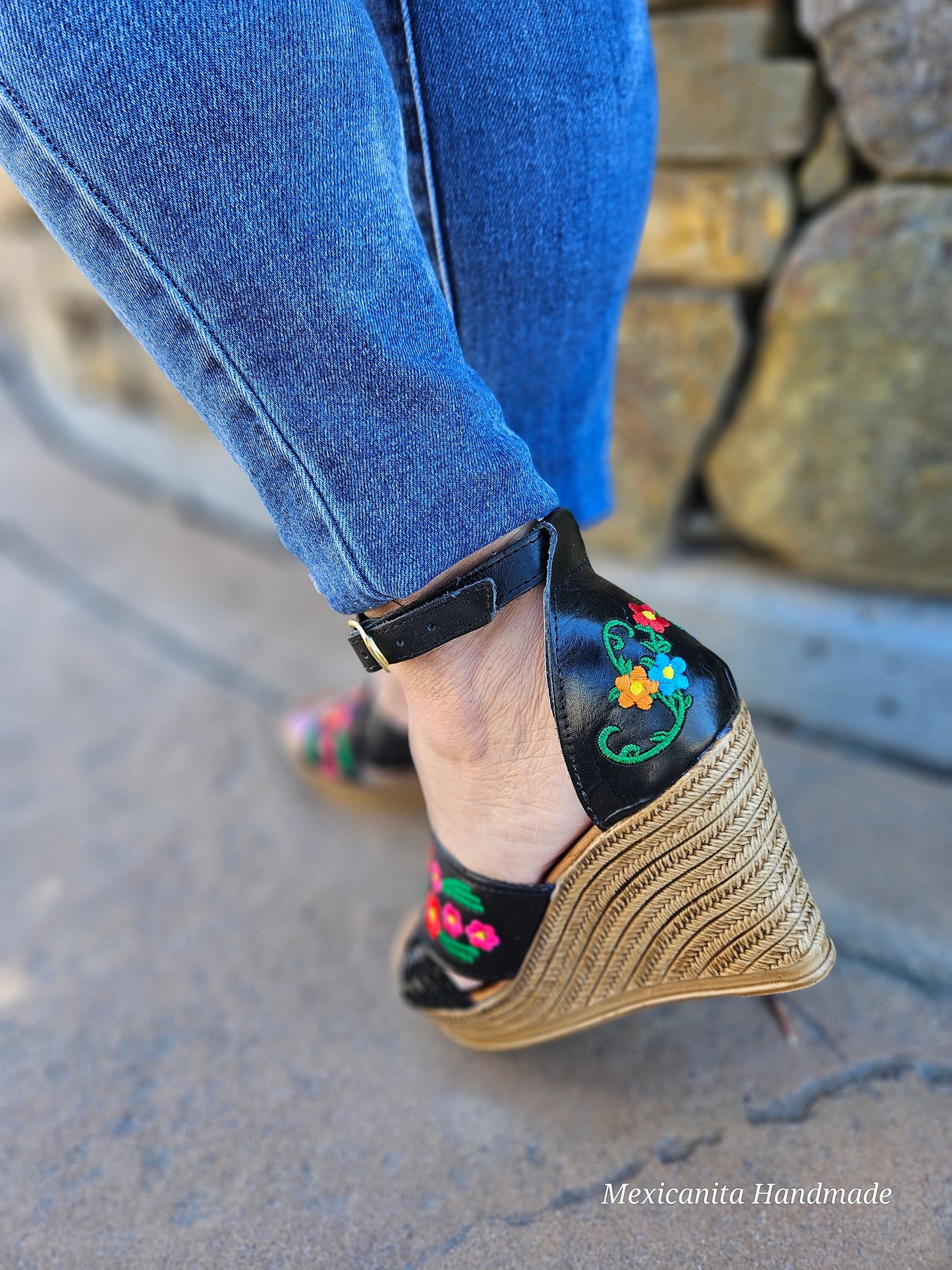 Mandys black//Mexican huarache//Mexican wedge sandal//Mexican heels//Huarache mexicano//Mexican sandal//Open toe wedges//wide feet friendly