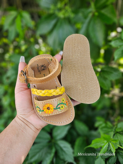 Natalia yellow Babies and toddlers huaraches sandal/Huaraches para bebe//Girls sandals, huaraches for babies and toddlers, baby shower gift