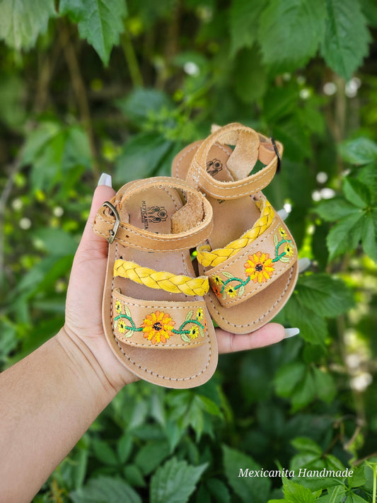 Natalia yellow Babies and toddlers huaraches sandal/Huaraches para bebe//Girls sandals, huaraches for babies and toddlers, baby shower gift