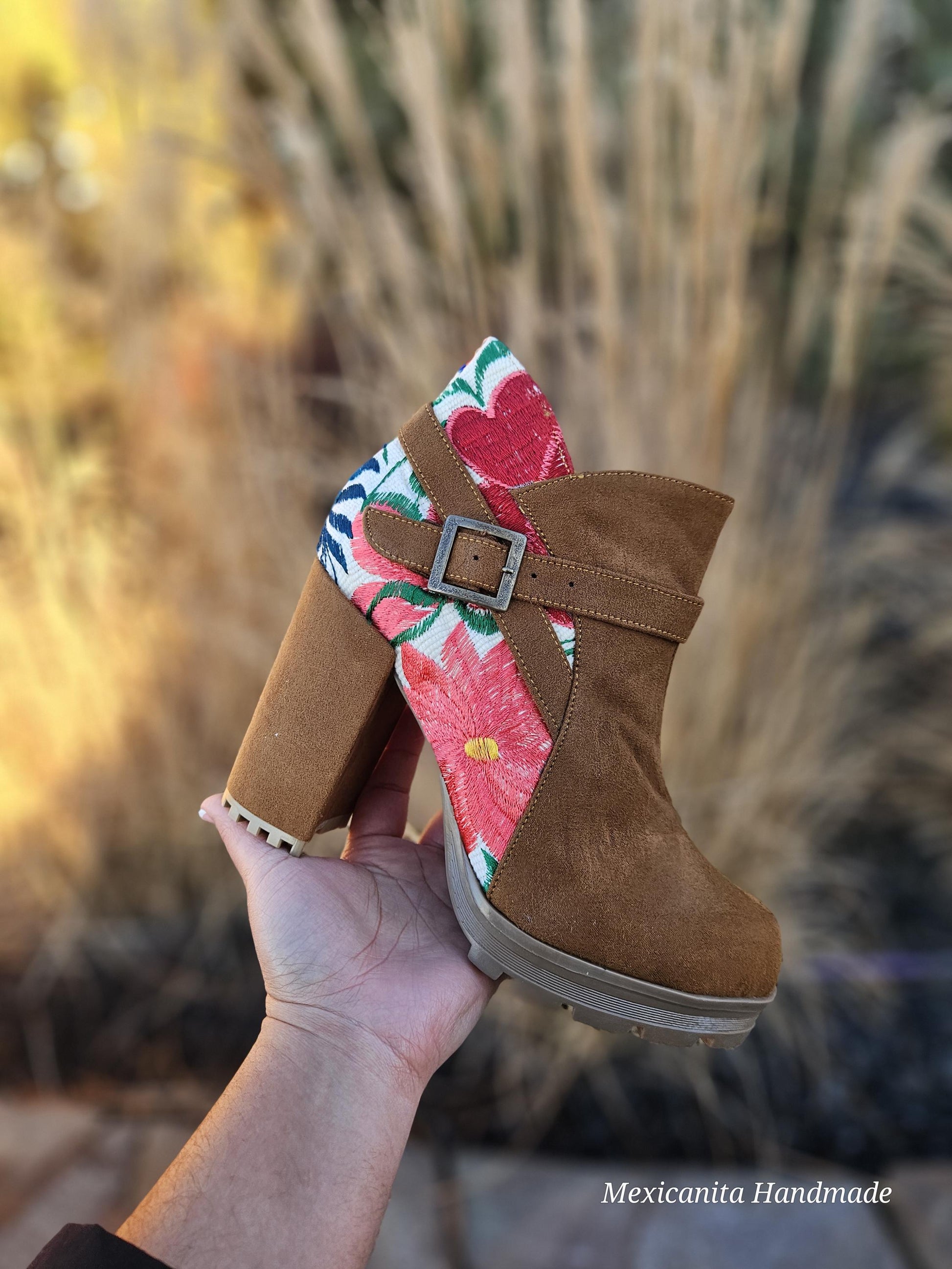 Lucia embroidered boots//Women's mexican boots//Chiapas boots//Suede boots//embroidered suede boots//floral embroidered ankle boots