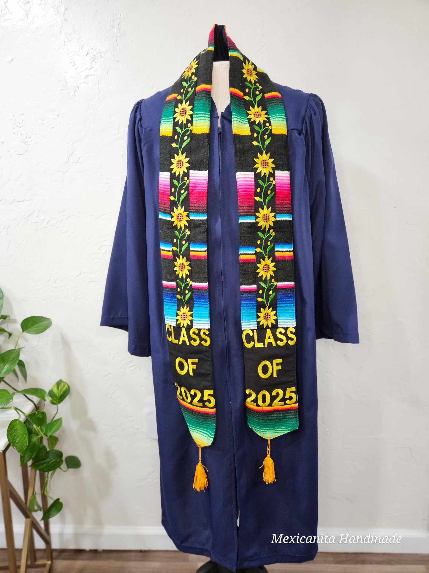 Stole 2025 Mexican graduation stole//Serape stole//mexican floral stole//class of 2025//made of real serape fabric