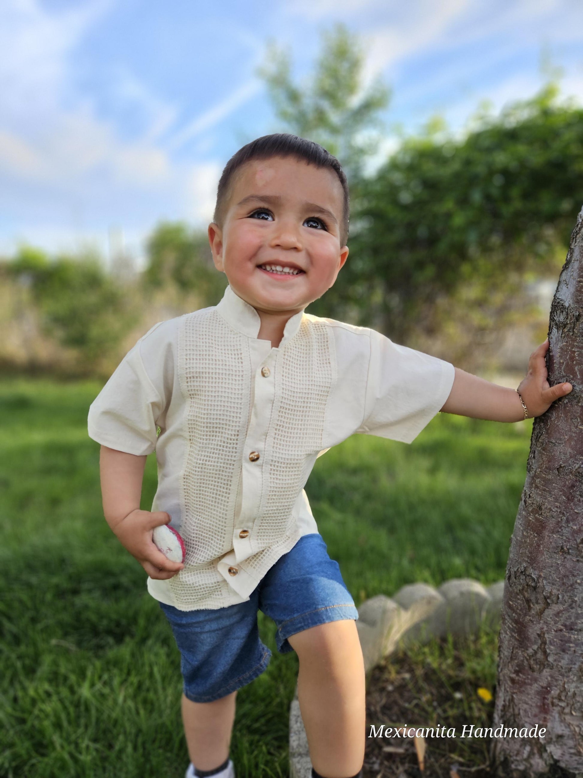 Mexican guayaberas for boys, Boys shirts, Mexican shirts for boys, guayabera for toddlers, guayabera for kids, first communion shirt||Adriel