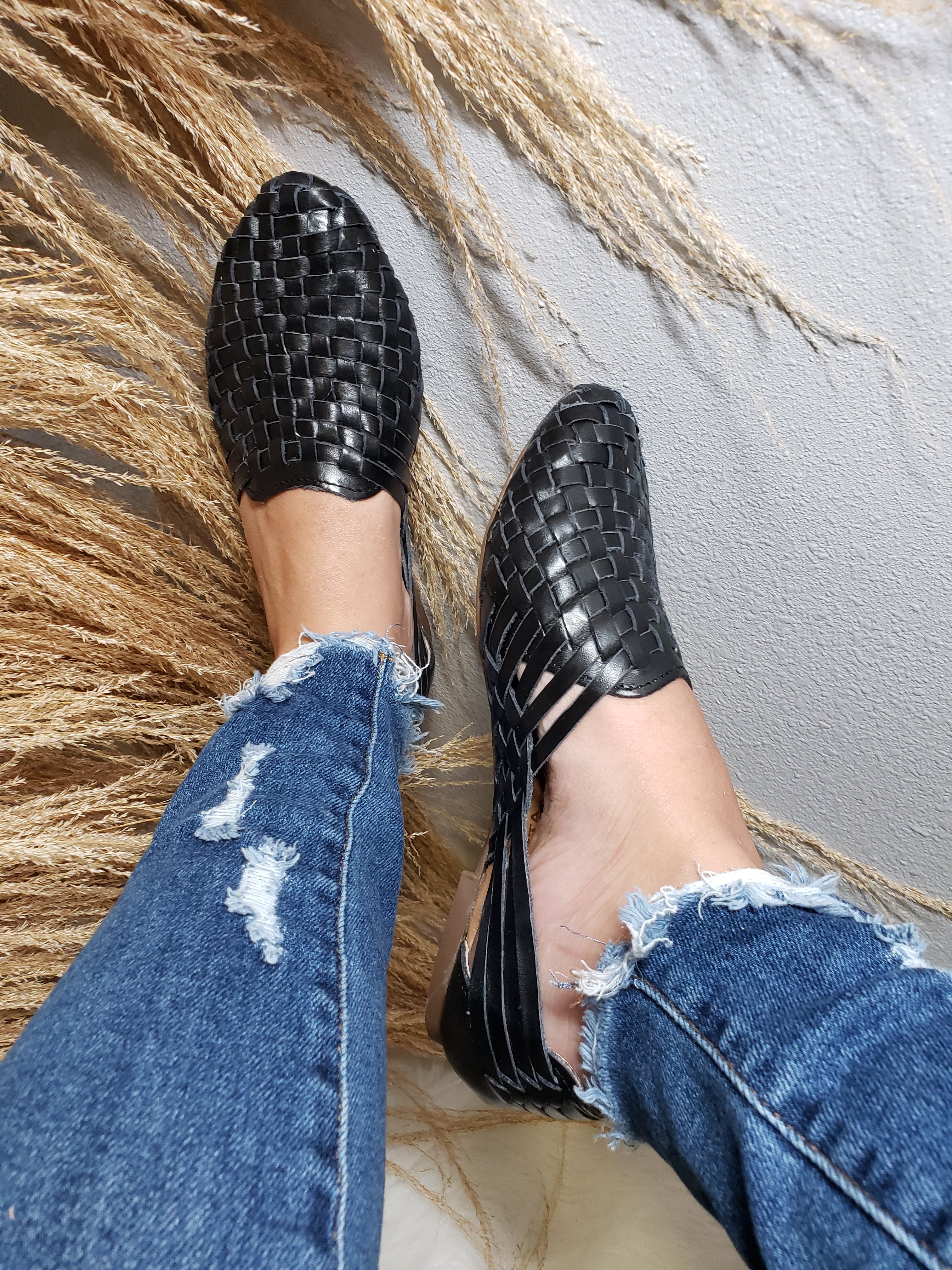 Mexican best sale woven shoes