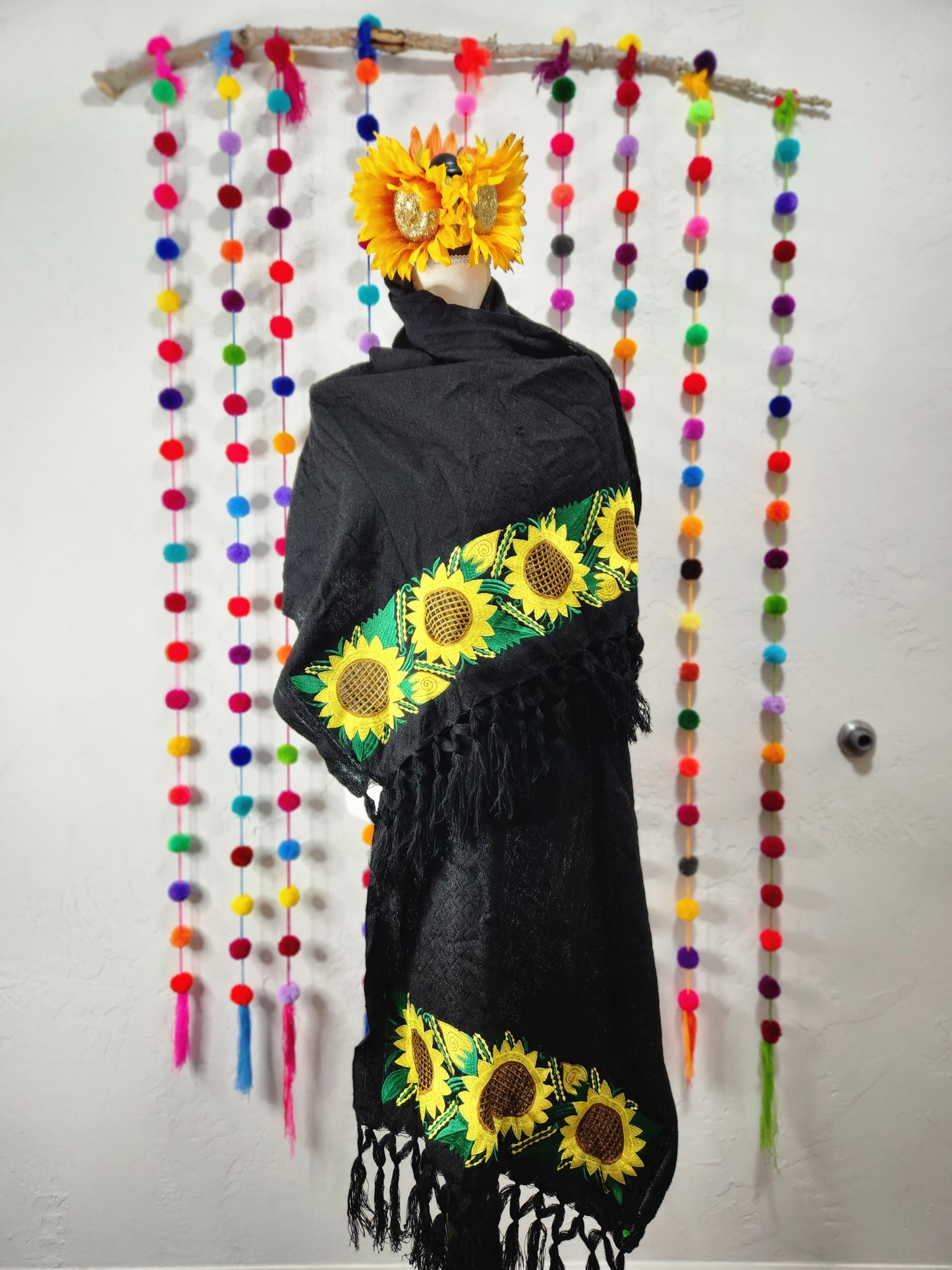 Rebozo de girasol, chal mexicano