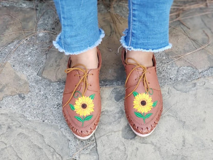 Zapatos oxford de girasol para mujer.