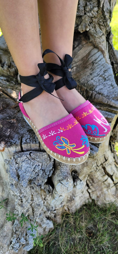 Zapatos Encanto Mirabel (inspirados en Disney)