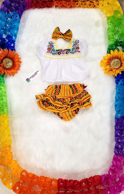 Baby mexican outfit//Taco-bout party outfit//Fiesta outfit//Mexican bloomers/Serape//taco twosday party//ruffles//baby mexican set outfit//