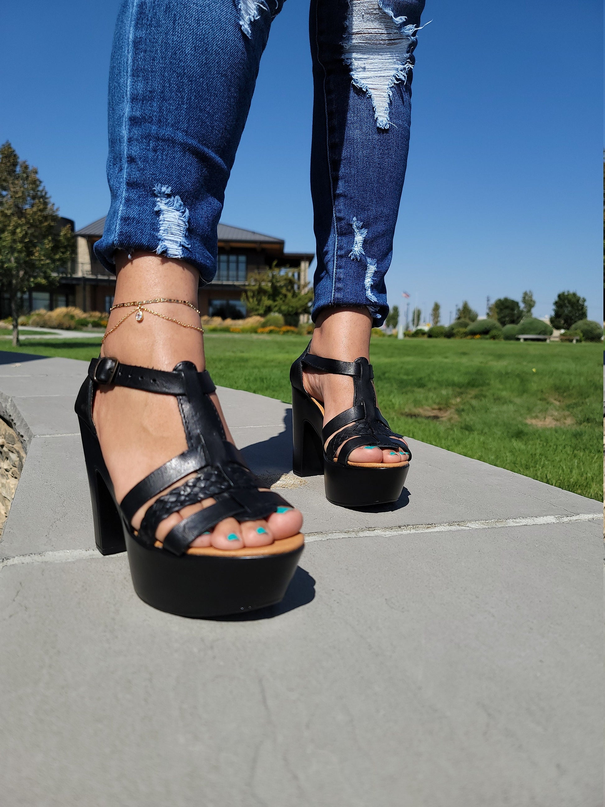 Mindy Mexican wedges/Mexican huarache//Mexican wedge sandal//Mexican heels//Huarache mexicano//Mexican sandal