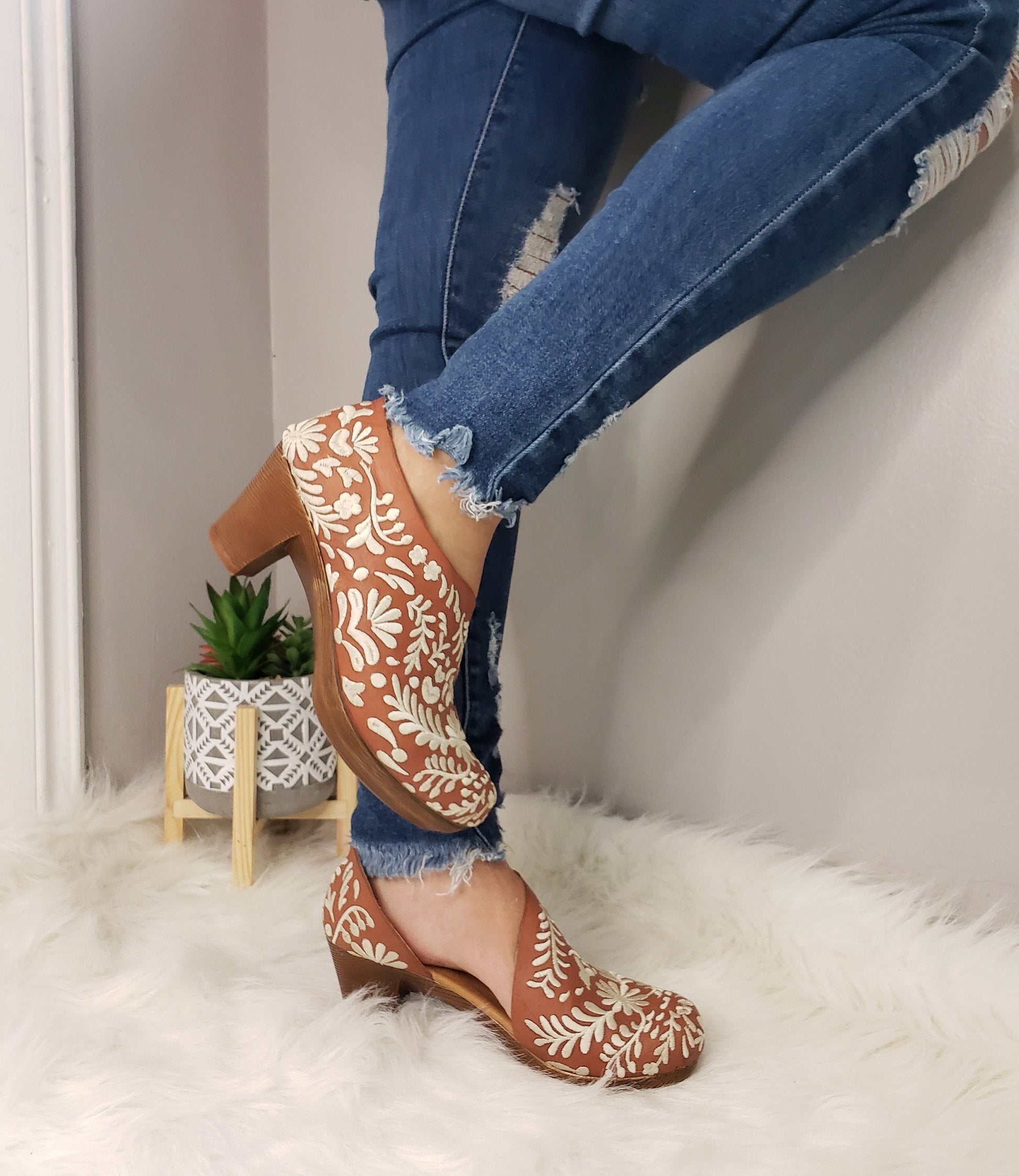 Stella low heel||embroidered Mexican wedges/Mexican huarache||Mexican heels//Huarache mexicano||Mexican sandal||huarache