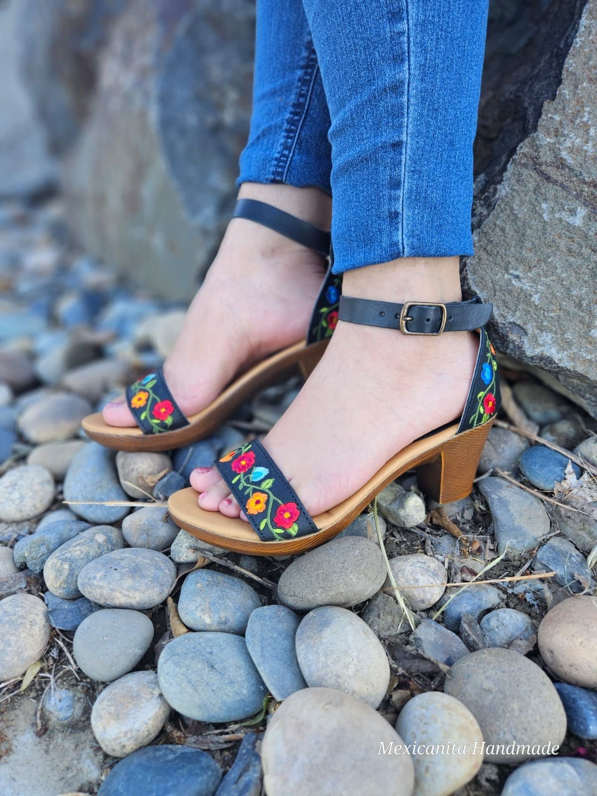 Florencia Mexican low heel sandals embroidered sandals