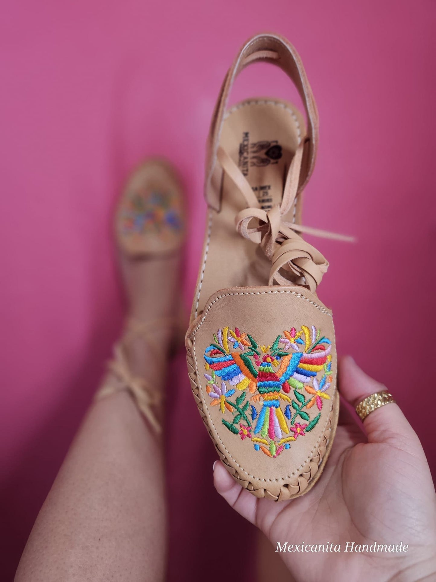 Corazon Otomi lace up|| Mexican huarache sandals||Huarache mexicano||Mexican sandal||Womens huarache||//Leather sandals||tenango embroidery